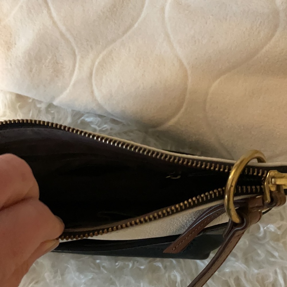 Purse - Picture 4 of 4